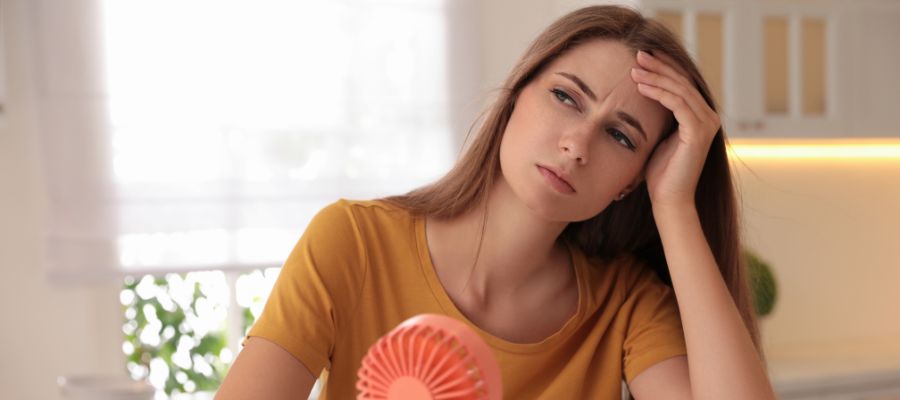 懷孕初期燥熱怎麼辦？解析孕婦怕熱、忽冷忽熱的原因與舒緩方法
